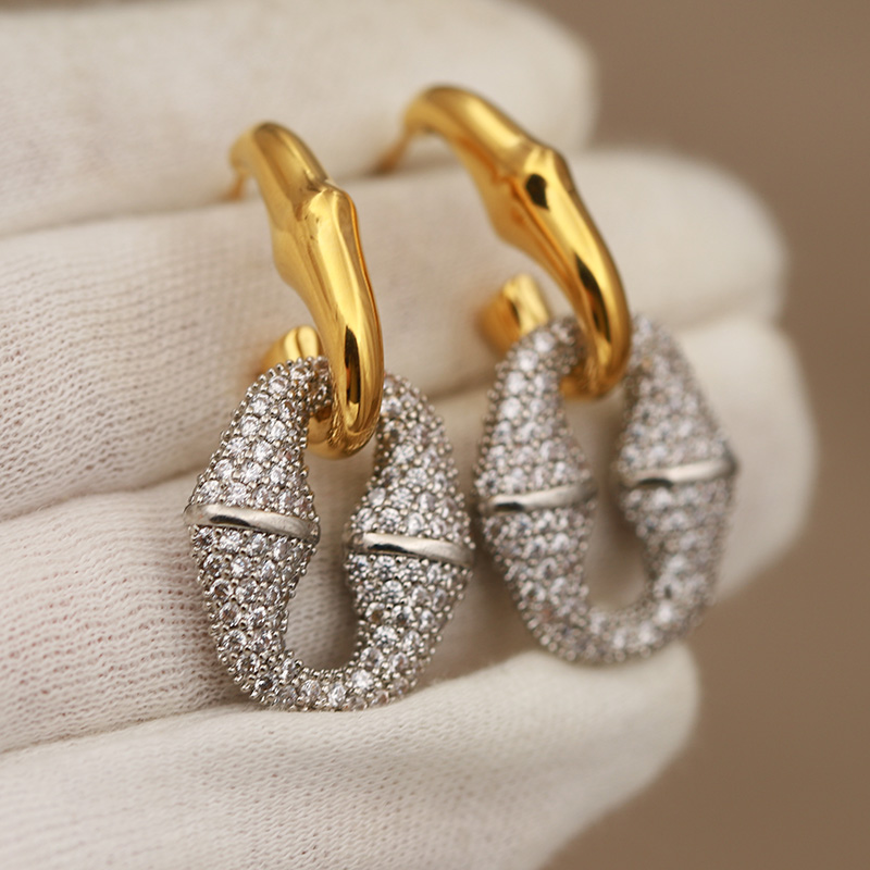 Классические серьги-гвоздики и – обзор и цена Vintage Fashion Jewelry Brands